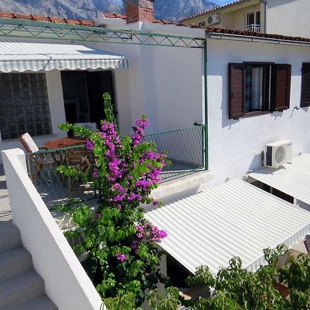 Sara Apartments Baška Voda Kültér fotó