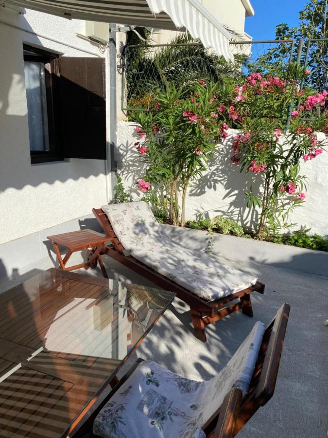 Sara Apartments Baška Voda Kültér fotó