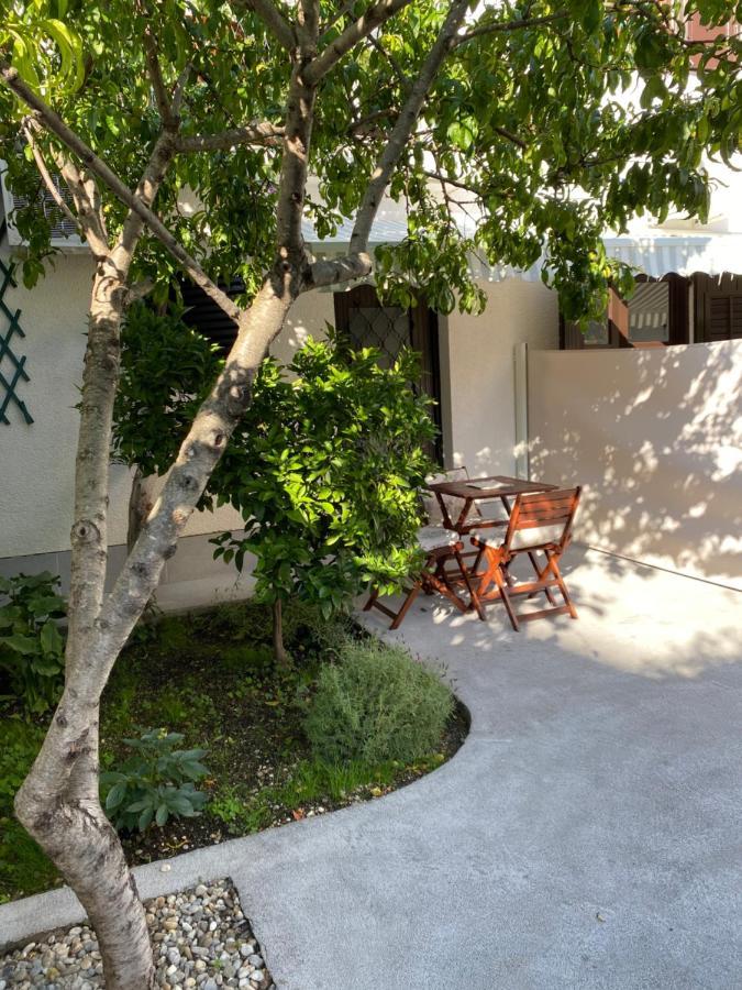 Sara Apartments Baška Voda Kültér fotó